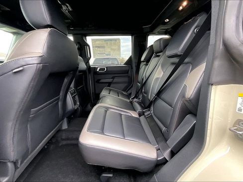 New 2025 Ford Bronco Outer Banks w/ Sasquatch Package image 10