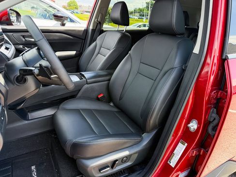 Certified 2024 Nissan Rogue SL FWD image 10