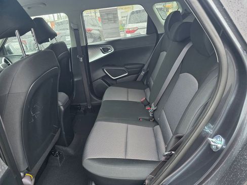 Used 2025 Kia Soul LX image 10