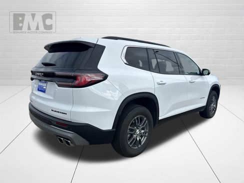 Used 2025 GMC Acadia Elevation AWD/4WD image 4