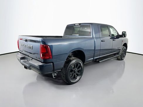 New 2026 RAM 2500 Laramie AWD/4WD image 7