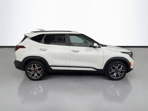 Used 2023 Kia Seltos SX w/ SX Sunroof Package AWD/4WD image 10