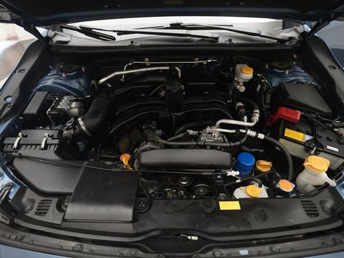 Used 2022 Subaru Crosstrek 2.5i Limited image 3