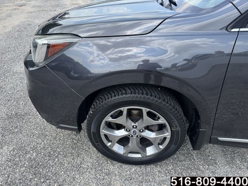 Used 2017 Subaru Forester 2.5i Touring AWD/4WD image 10