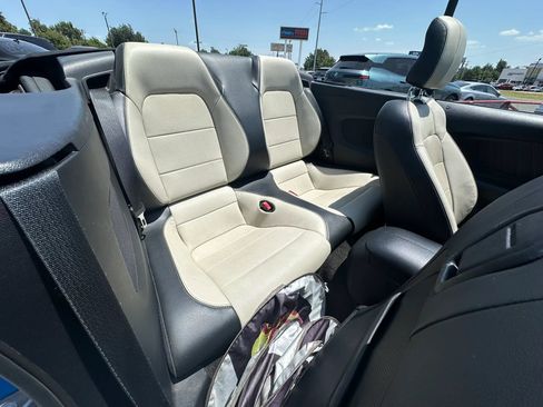 Used 2017 Ford Mustang Premium RWD image 18