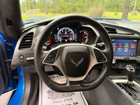 Used 2015 Chevrolet Corvette Z06 RWD image 18