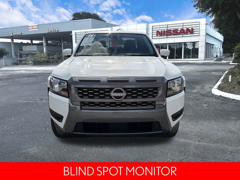 Certified 2025 Nissan Frontier SV image 8