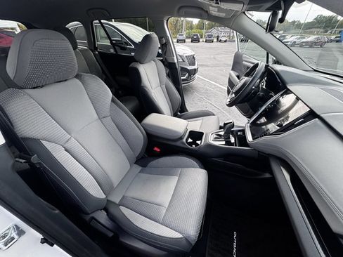 Used 2024 Subaru Outback Premium image 11
