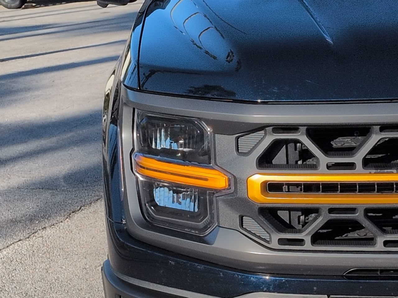 Used 2025 Ford F150 Tremor w/ Equipment Group 402A High AWD/4WD image 9