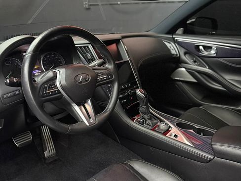 Used 2019 INFINITI Q60 Red Sport 400 w/ Cargo Package RWD image 6