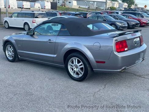 Used 2006 Ford Mustang GT RWD image 5
