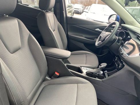 Used 2023 Buick Encore GX Preferred w/ Cold Weather Comfort Package image 9