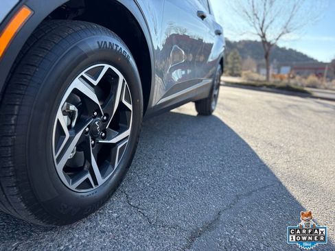 Certified 2025 Kia Sportage LX image 13