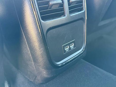 Used 2021 Chrysler 300 S image 22