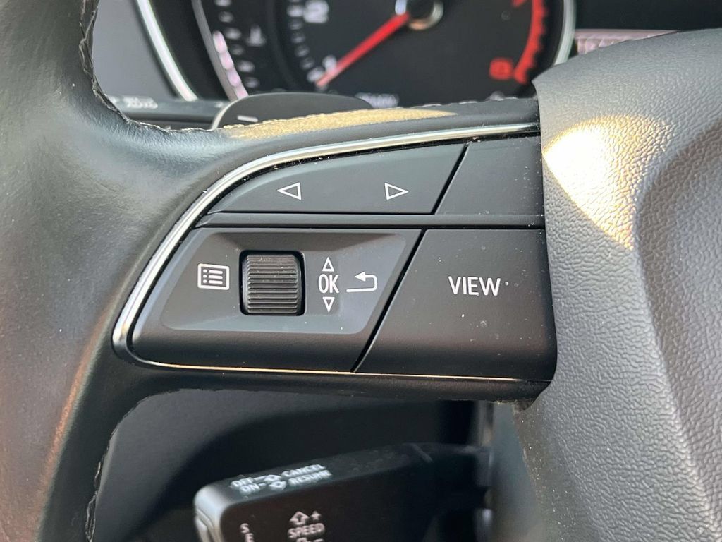 Used 2022 Audi Q5 2.0T Premium AWD/4WD image 22
