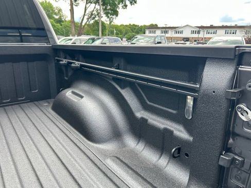 New 2026 RAM 1500 4x4 Crew Cab image 35