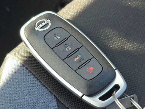 New 2025 Nissan Versa SV w/ Trunk Package image 28