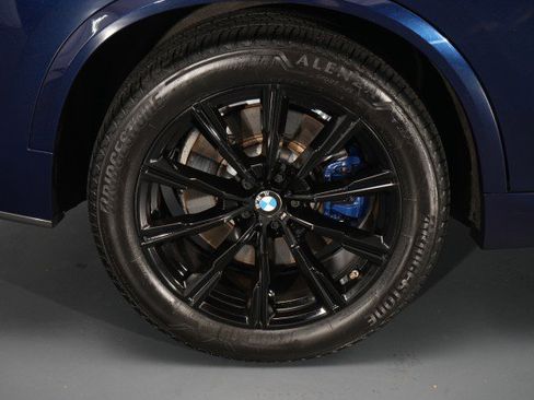 Used 2024 BMW X5 M60i AWD/4WD image 23