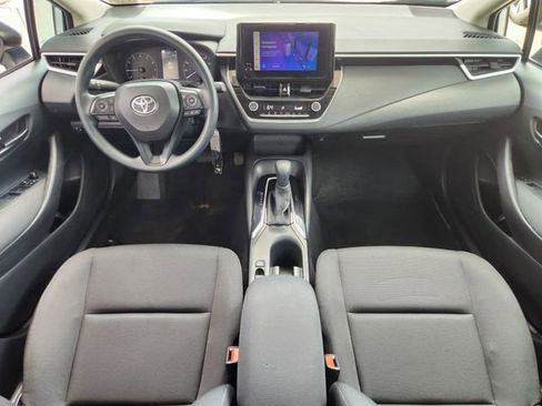 Used 2025 Toyota Corolla LE FWD image 20