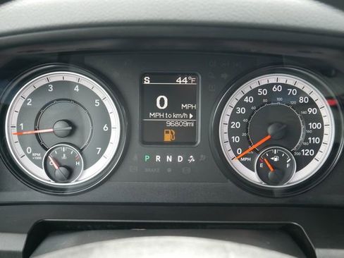 Used 2019 RAM 1500 Express w/ Express Value Package image 29