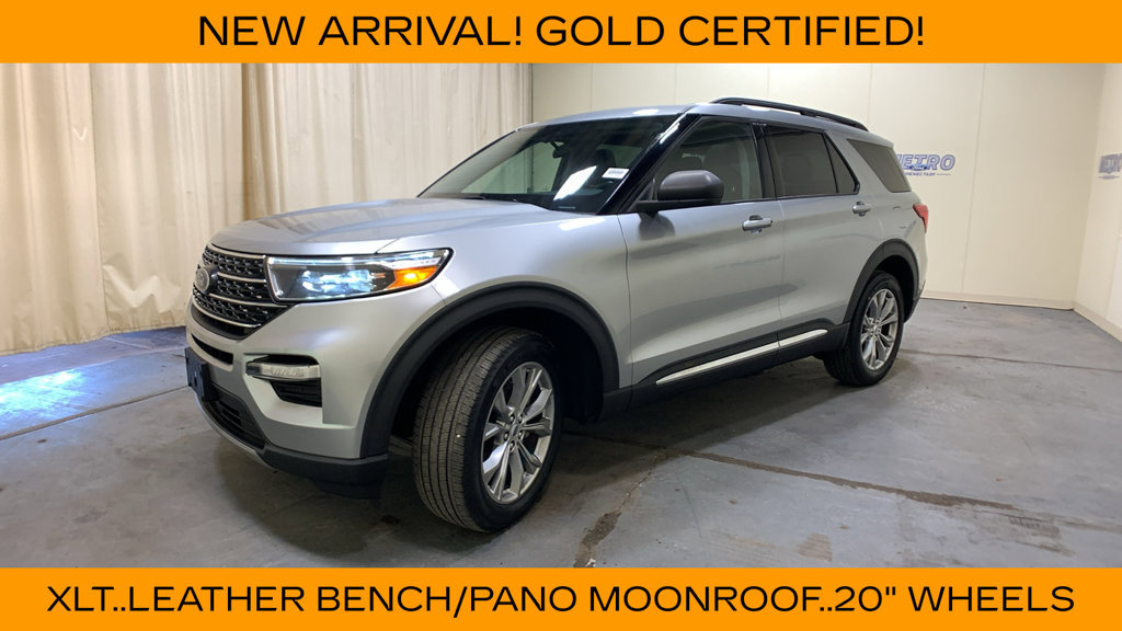Used 2023 Ford Explorer XLT w/ Equipment Group 202A AWD/4WD image 7
