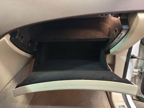 Used 2015 Cadillac SRX Luxury image 25