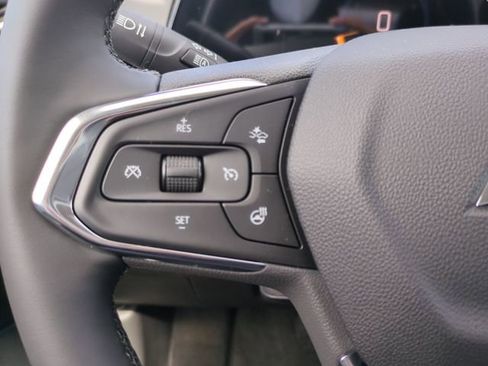 New 2026 Chevrolet Trax LT w/ Sunroof Package FWD image 24