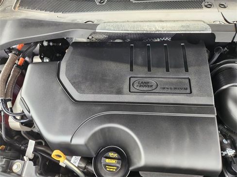 Used 2025 Land Rover Discovery Sport S image 33