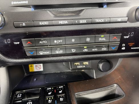 Used 2022 Lexus RX 350 AWD w/ Premium Package image 25