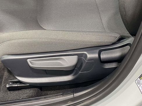 New 2026 Kia K4 LXS image 16