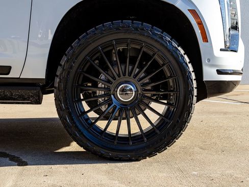 Used 2026 Cadillac Escalade Platinum Sport w/ LPO, Floor Liner Package image 13