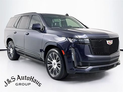 Used 2022 Cadillac Escalade Sport Platinum image 1