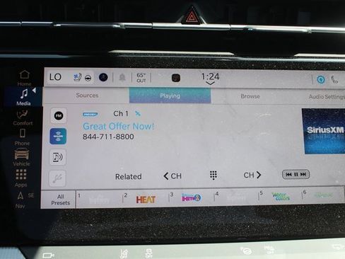 Used 2024 Jeep Wagoneer Launch Edition image 7