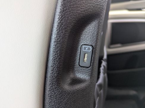 New 2025 Kia Telluride S image 19