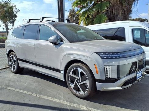 New 2026 Hyundai Ioniq 9 Calligraphy AWD/4WD image 2