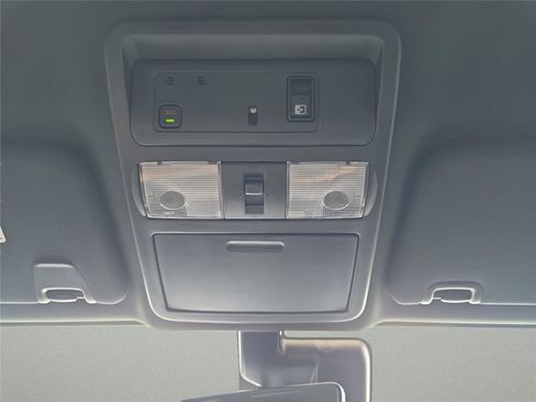 Used 2024 Nissan Titan PRO-4X w/ Pro-4x Utility Package image 30