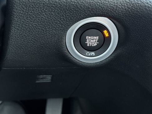 New 2026 Chrysler Pacifica Select image 22