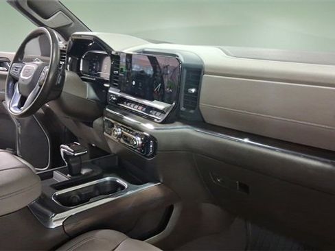 Used 2024 GMC Sierra 1500 SLT w/ SLT Premium Plus Package image 19