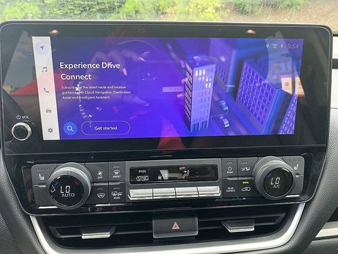 Certified 2025 Toyota Grand Highlander FWD image 16