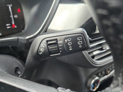 Certified 2023 Ford Escape Active AWD/4WD image 19