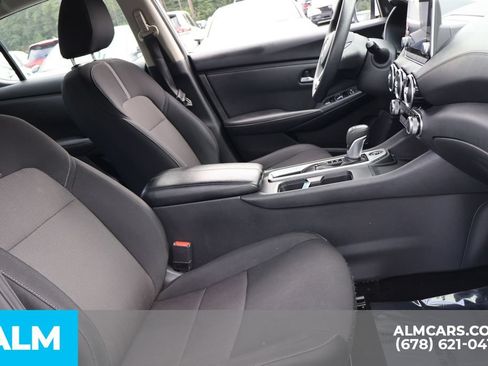 Used 2024 Nissan Sentra SV FWD image 27