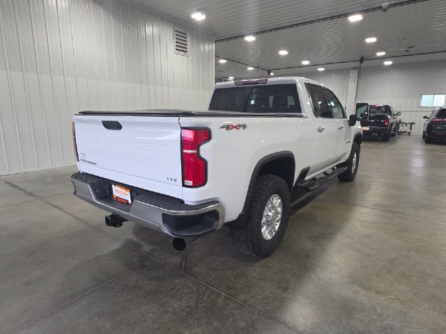 Used 2024 Chevrolet Silverado 2500 LTZ AWD/4WD image 8