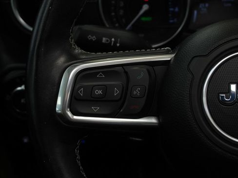 Used 2023 Jeep Wrangler Unlimited Sahara w/ Cold Weather Group image 36