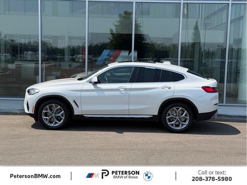 Used 2024 BMW X4 xDrive30i w/ Parking Assistance Package AWD/4WD image 2