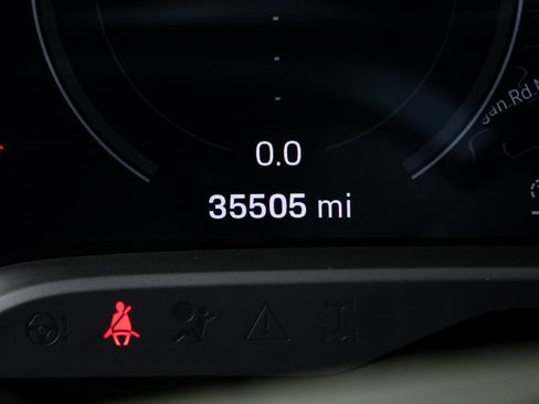 Used 2020 Porsche Taycan Turbo S image 12