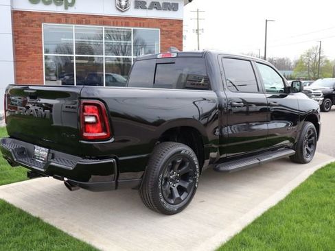 New 2026 RAM 1500 Express AWD/4WD image 30
