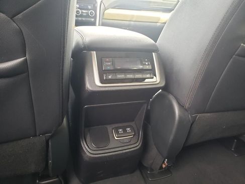 Used 2022 Subaru Ascent Limited w/ Popular Package #4 AWD/4WD image 20