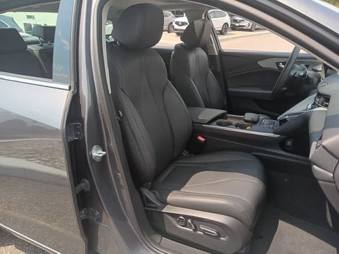Used 2023 Acura TLX FWD image 17