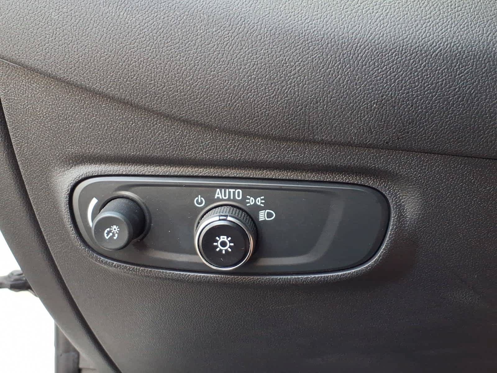Certified 2024 Chevrolet Equinox LT AWD/4WD image 11