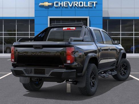 New 2025 Chevrolet Colorado ZR2 w/ Midnight Edition image 4